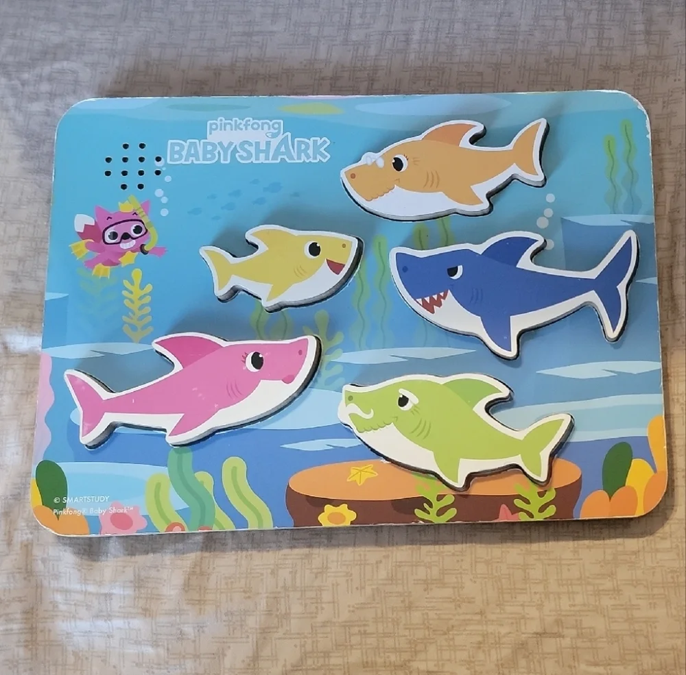 🌟Pinkfong Baby Shark Sound Wooden Puzzle, 5 Pieces
